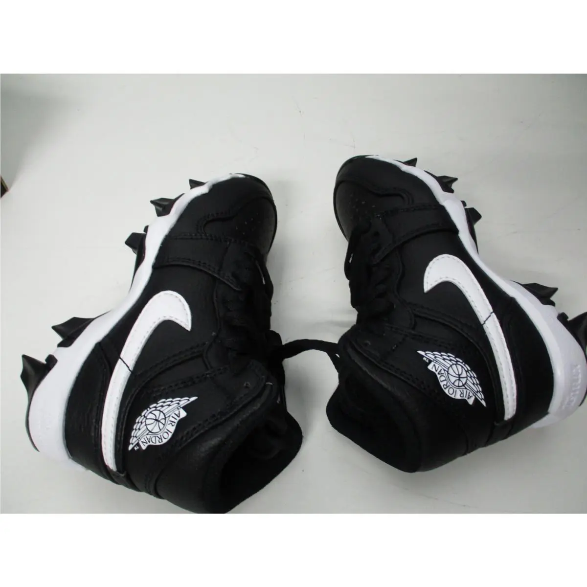 Nike shoes - Air Jordan 1 Mid - Air Mid - HF6883-001 - Black 4