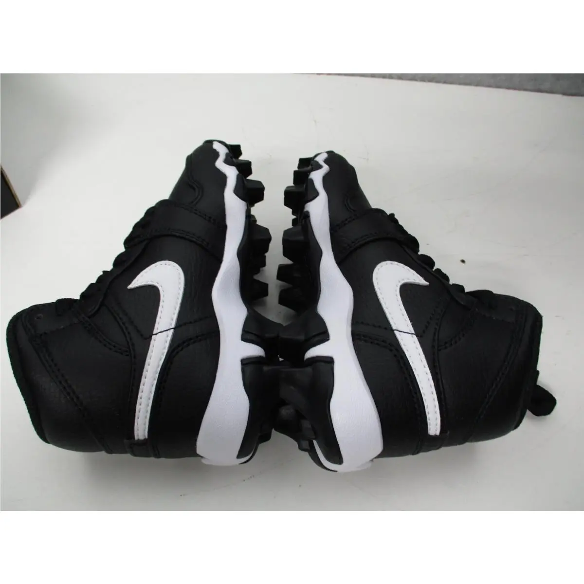 Nike shoes - Air Jordan 1 Mid - Air Mid - HF6883-001 - Black 3