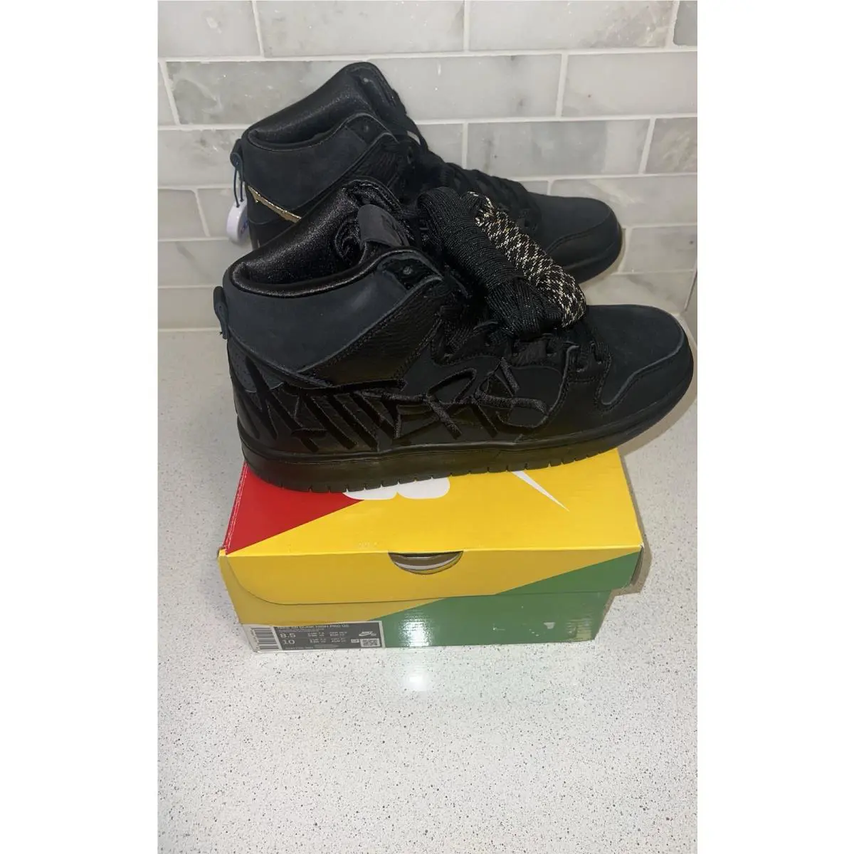 Nike shoes - Nike Dunk SB - Dunk - DH7755-001 - Black, Manufacturer: Black/Metallic Gold/Black 2