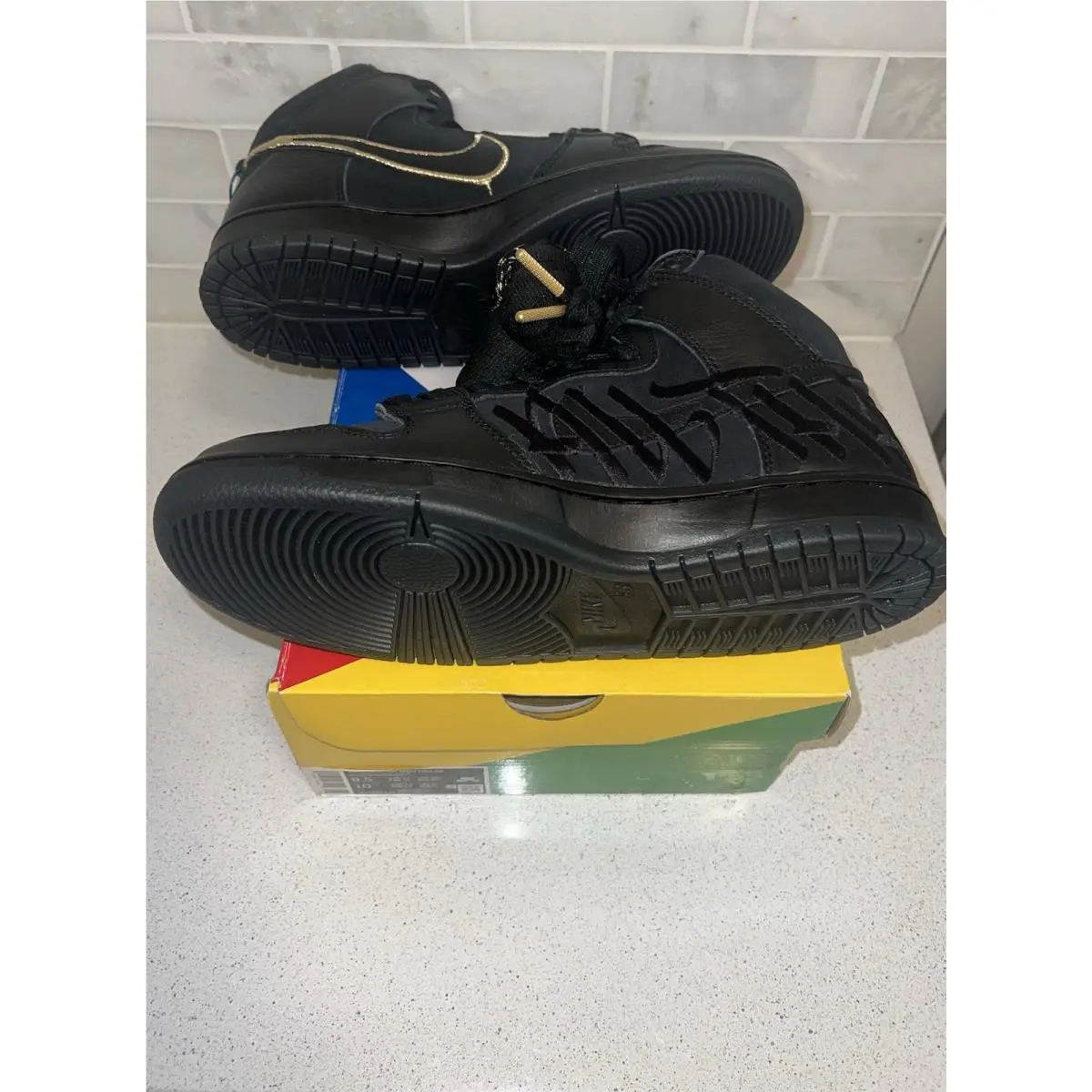 Nike shoes - Nike Dunk SB - Dunk - DH7755-001 - Black, Manufacturer: Black/Metallic Gold/Black 5