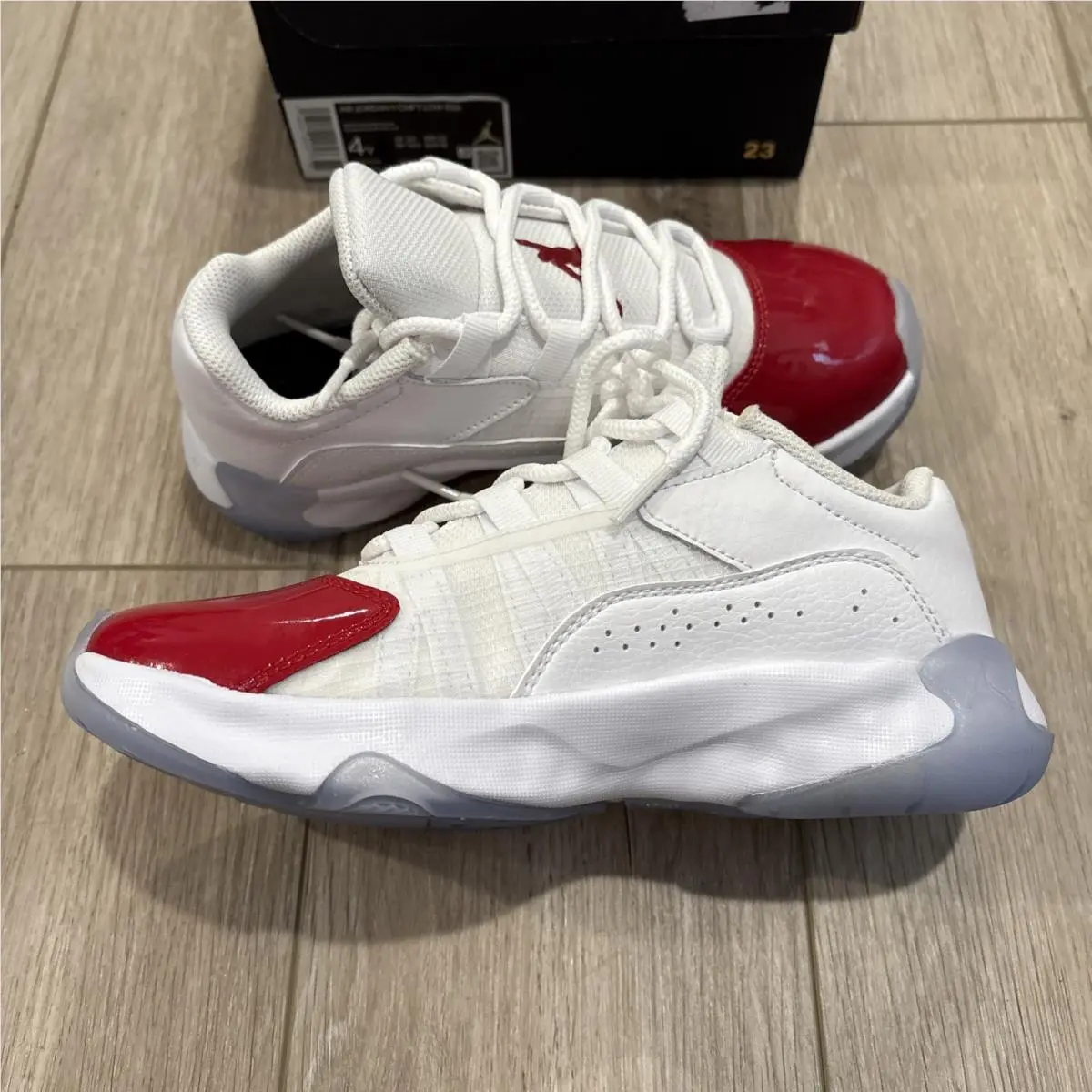 Nike shoes - Air Jordan 11 CMFT Low (GS) - CZ0907-114 - White 4