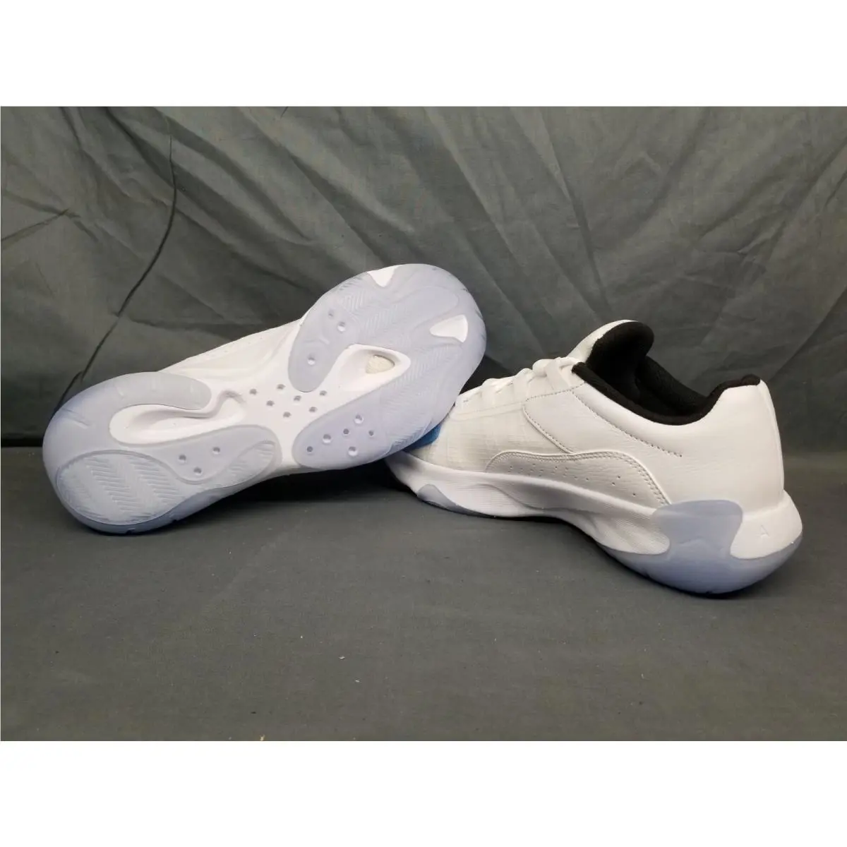 Nike shoes - Air Jordan 11 CMFT Low (GS) - CZ0907-114 - White 4