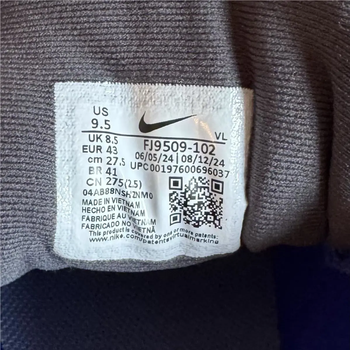 Nike shoes - Air Winflo 11 - Air Winflo - Fj9509102 - White /Metallic Silver (UPC: 0197600696037) 11