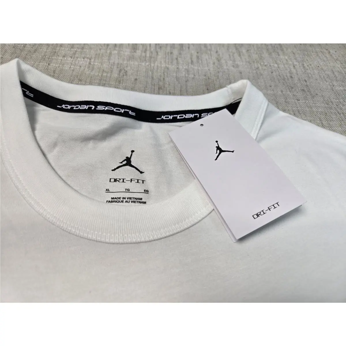 Nike clothing - White Black Yellow 9