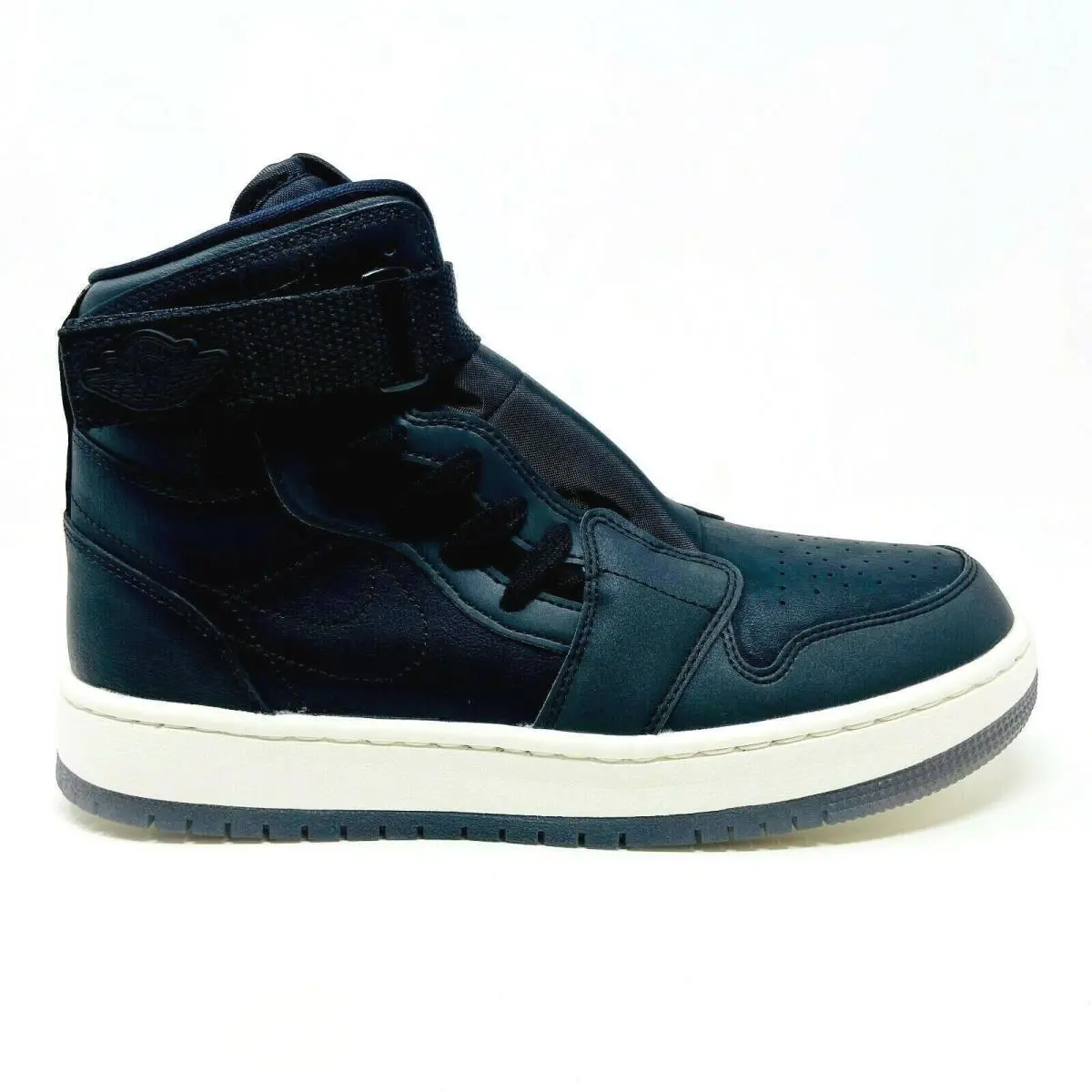 Nike Air Jordan 1 Nova XX Black White Womens Size 6