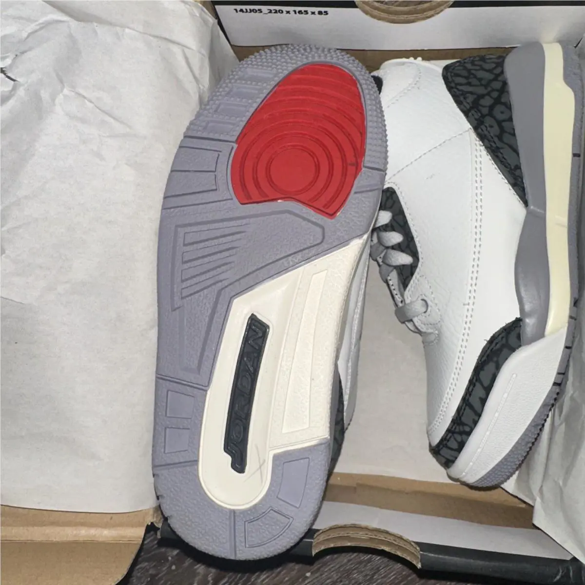 Nike shoes - Jordan 3 - White 1