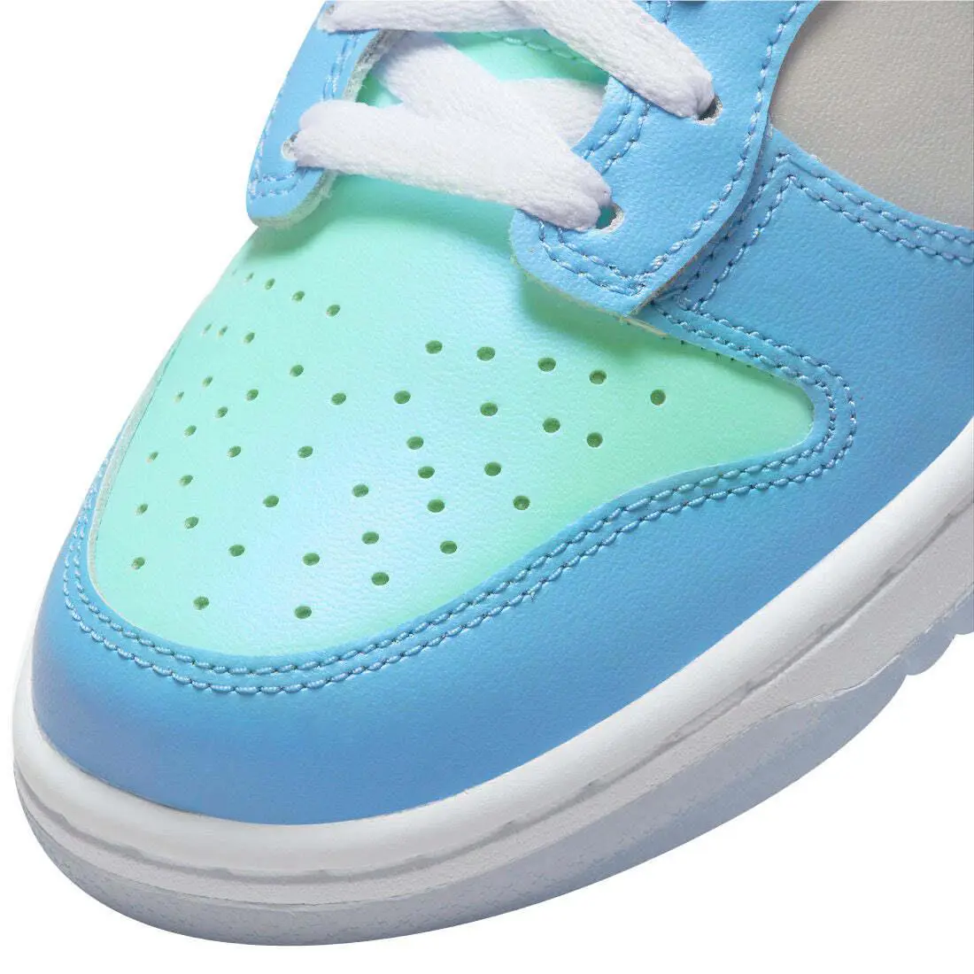 Nike shoes - DV2206-400:4 - 195870629861 - Black 5