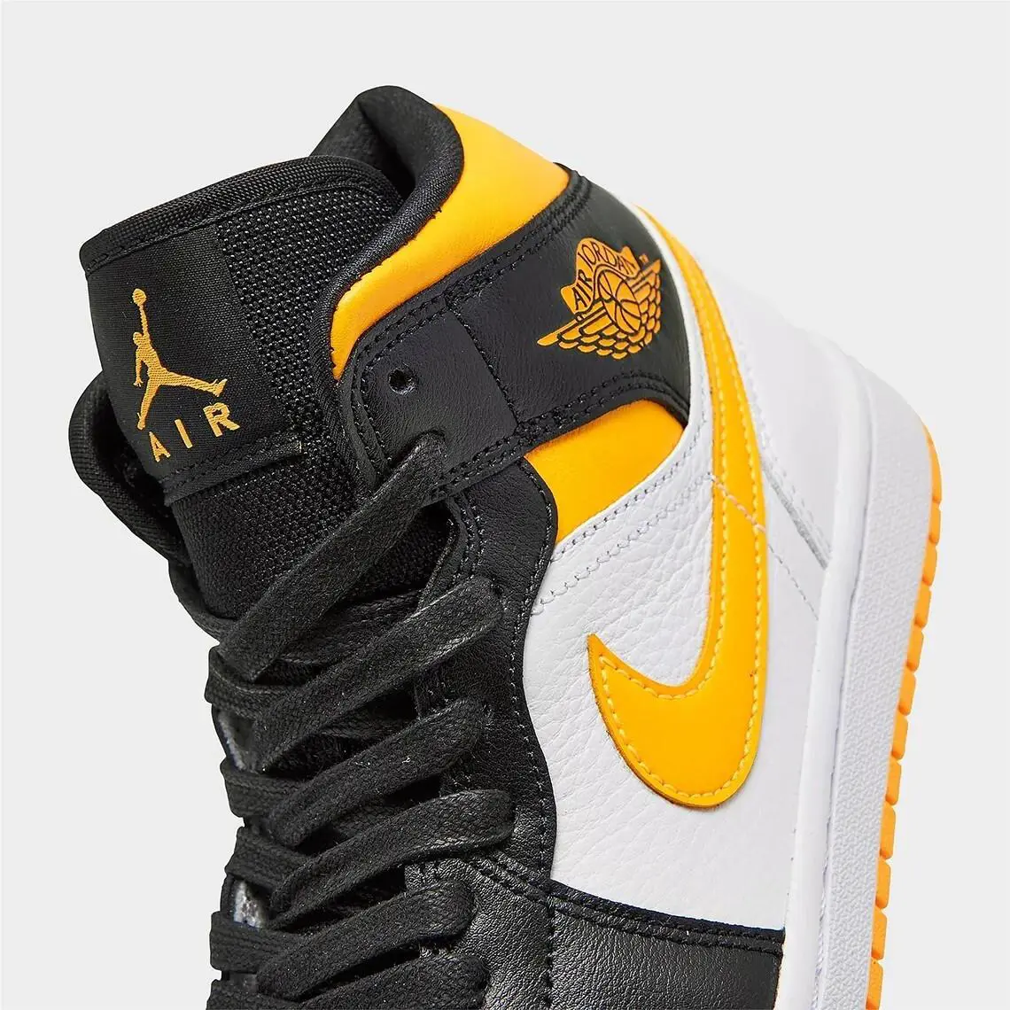 Nike shoes - Yellow 1