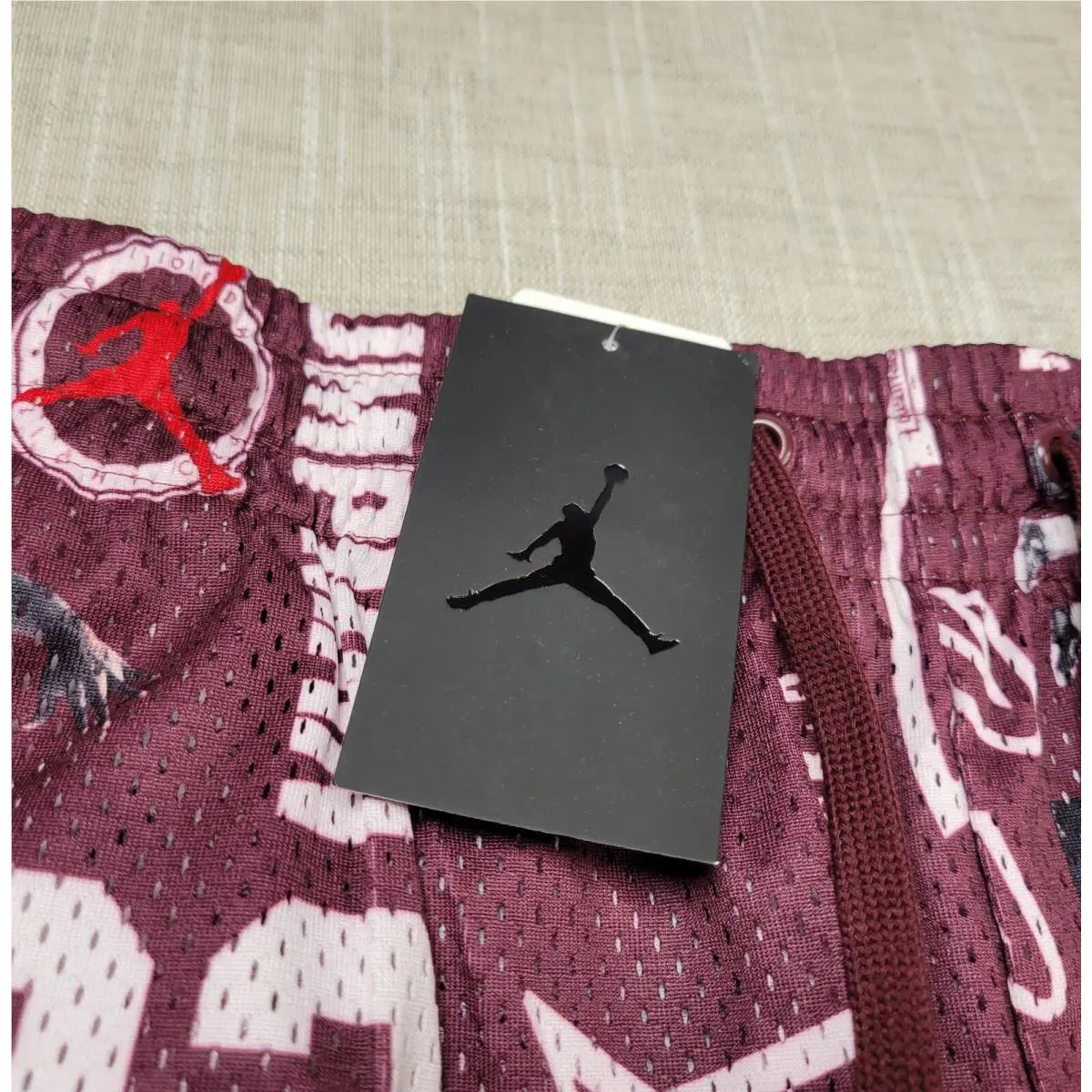 Nike clothing - NIKE Air Jordan GFX - Air GFX - AO9585-681 - Maroon Red White 8