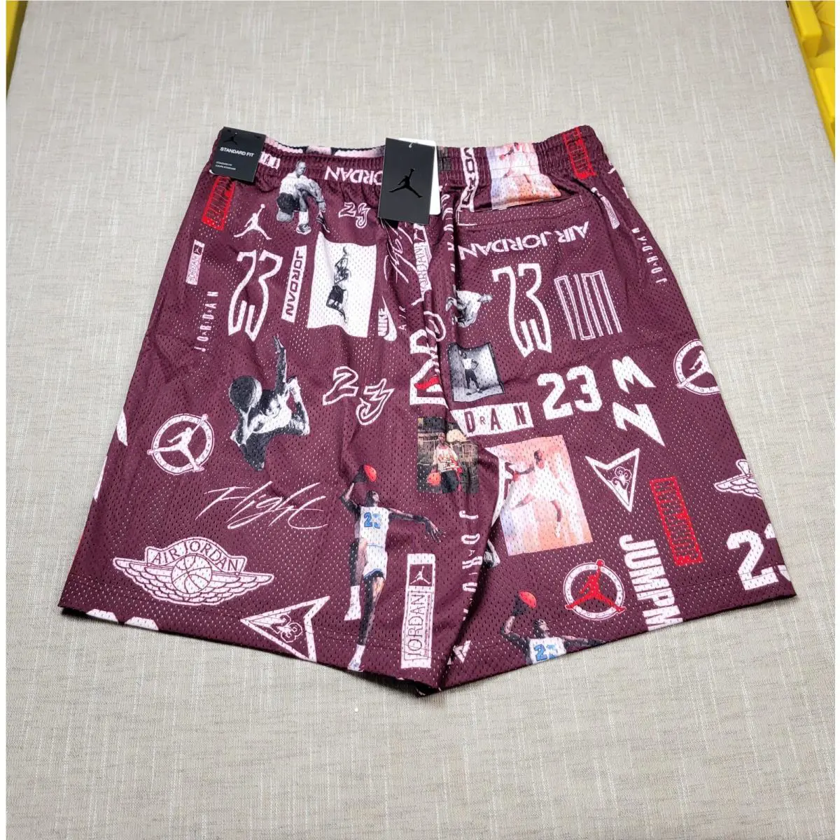 Nike clothing - NIKE Air Jordan GFX - Air GFX - AO9585-681 - Maroon Red White 0