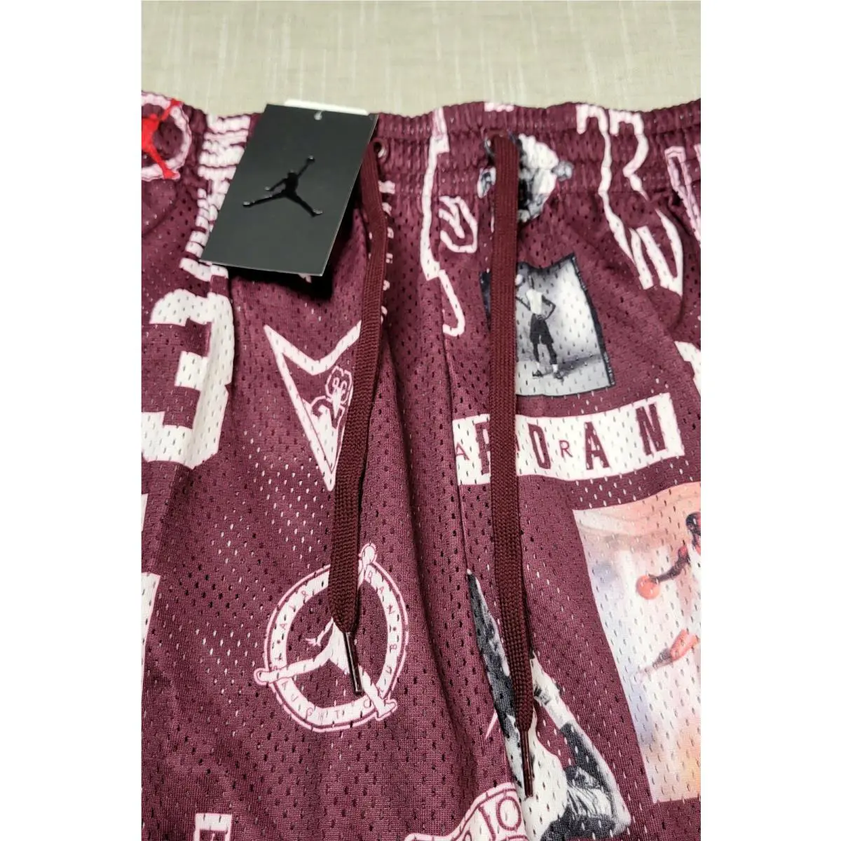 Nike clothing - NIKE Air Jordan GFX - Air GFX - AO9585-681 - Maroon Red White 3