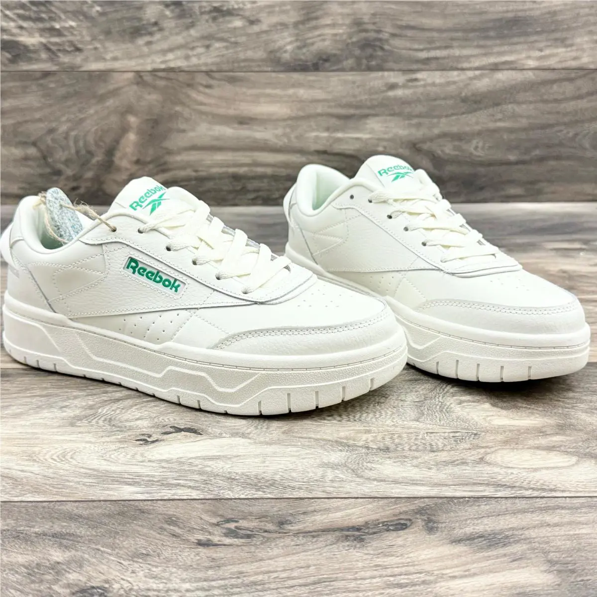 Reebok shoes - White 2