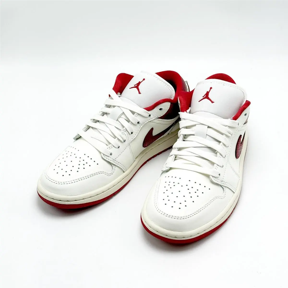 Nike shoes - Air Jordan 1 Low SE - HJ9338-106 - Red 0