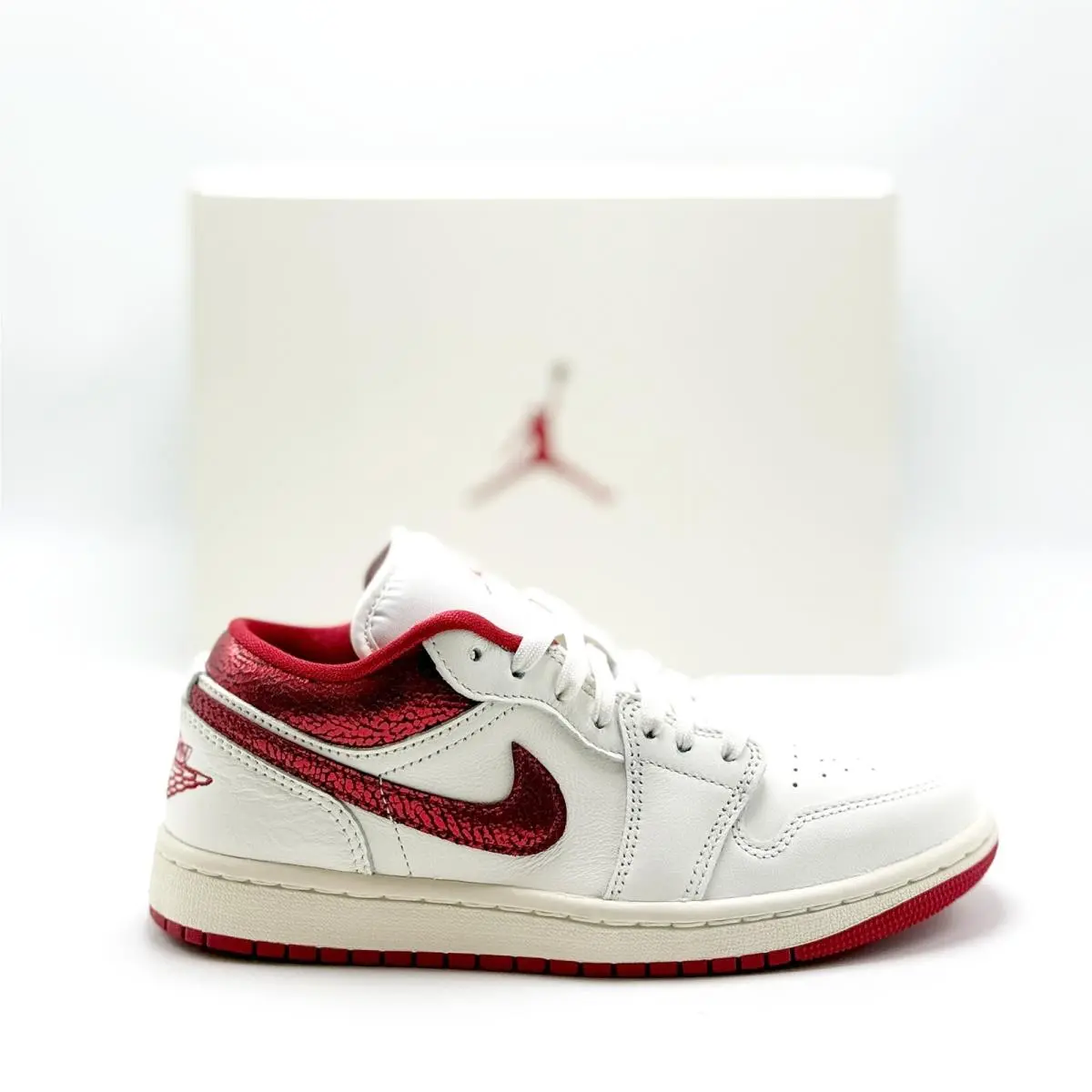 Nike shoes - Air Jordan 1 Low SE - HJ9338-106 - Red 4