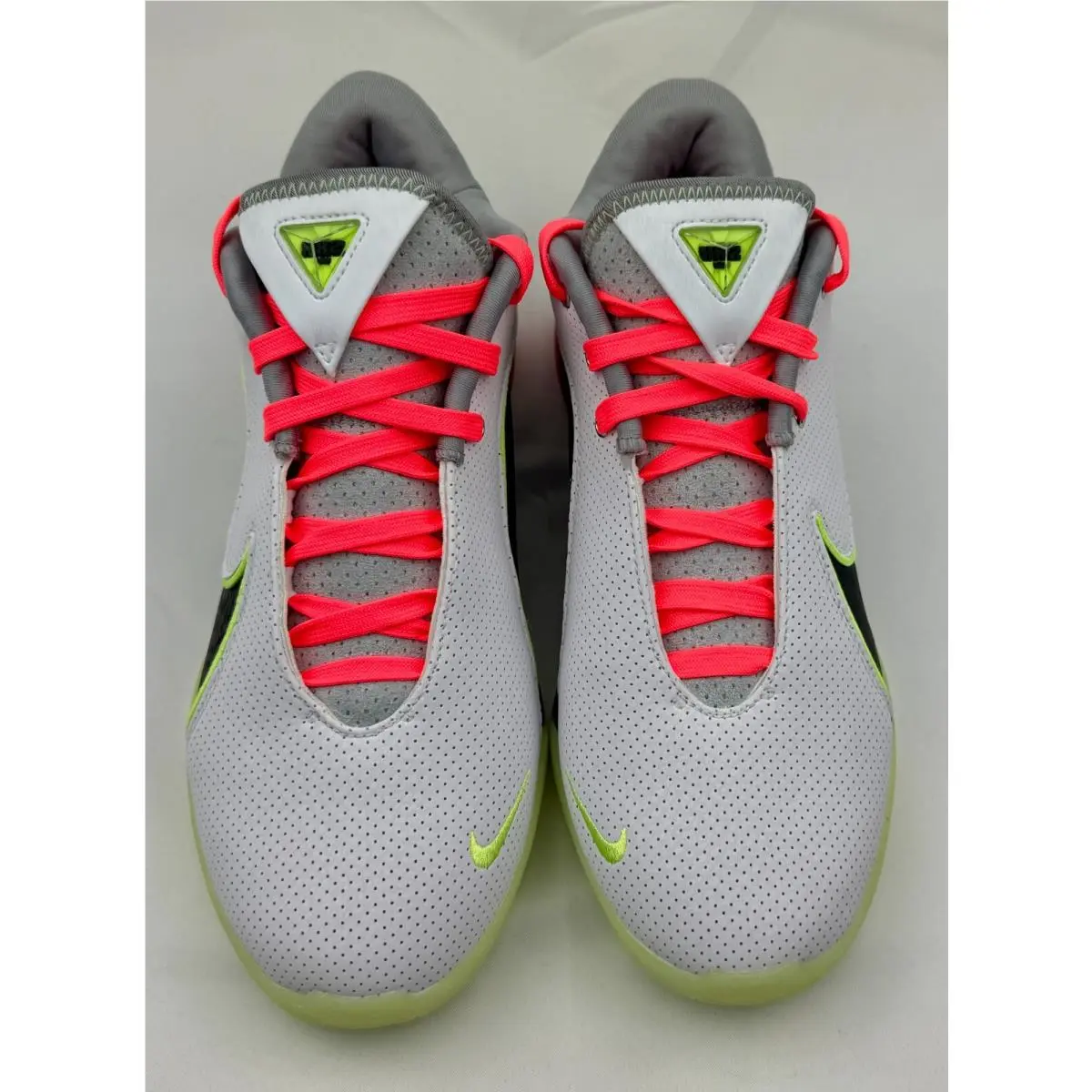 Nike shoes - Lebron XXII - Lebron XXII - FZ1094-101 - Multicolor 3