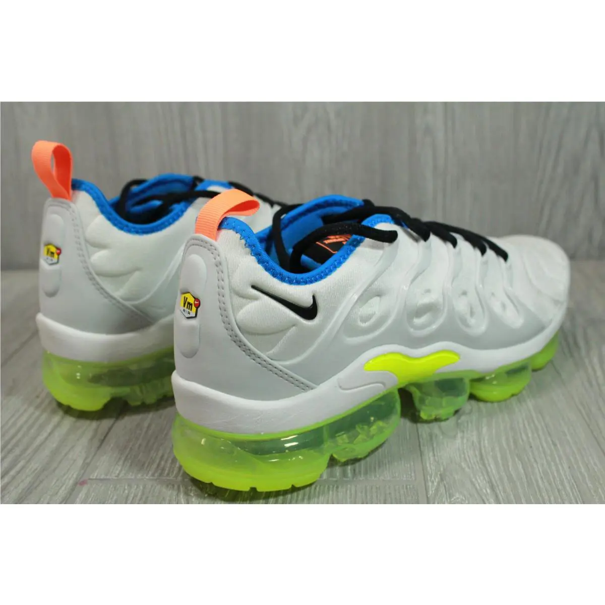 Nike shoes - DQ4695001 - DQ4695-001 - White 3