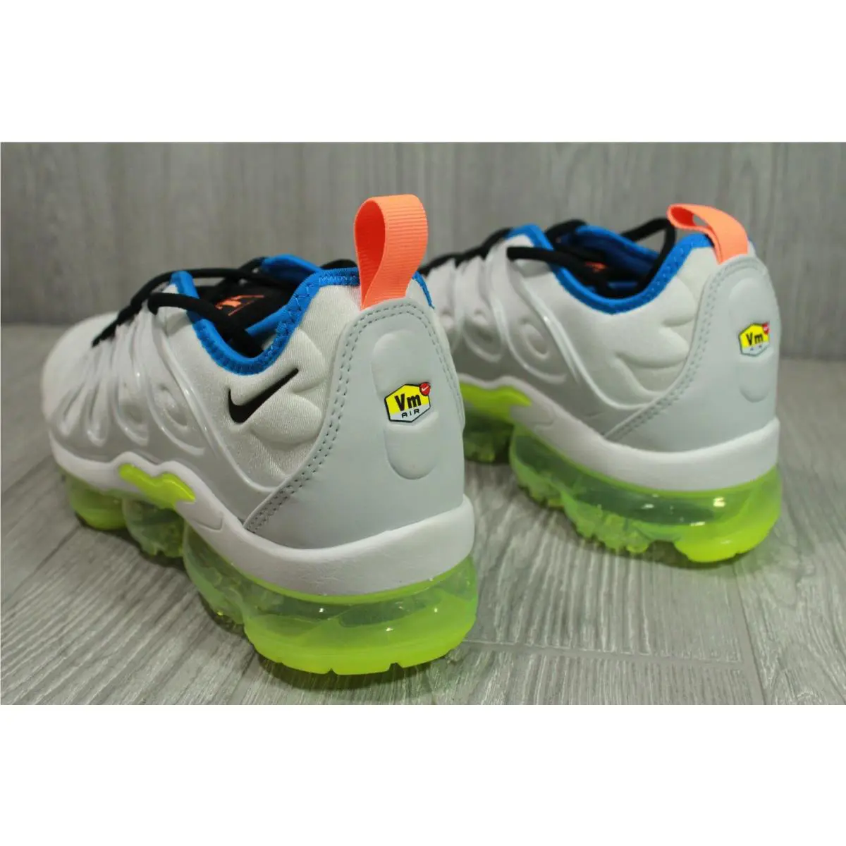 Nike shoes - DQ4695001 - DQ4695-001 - White 4