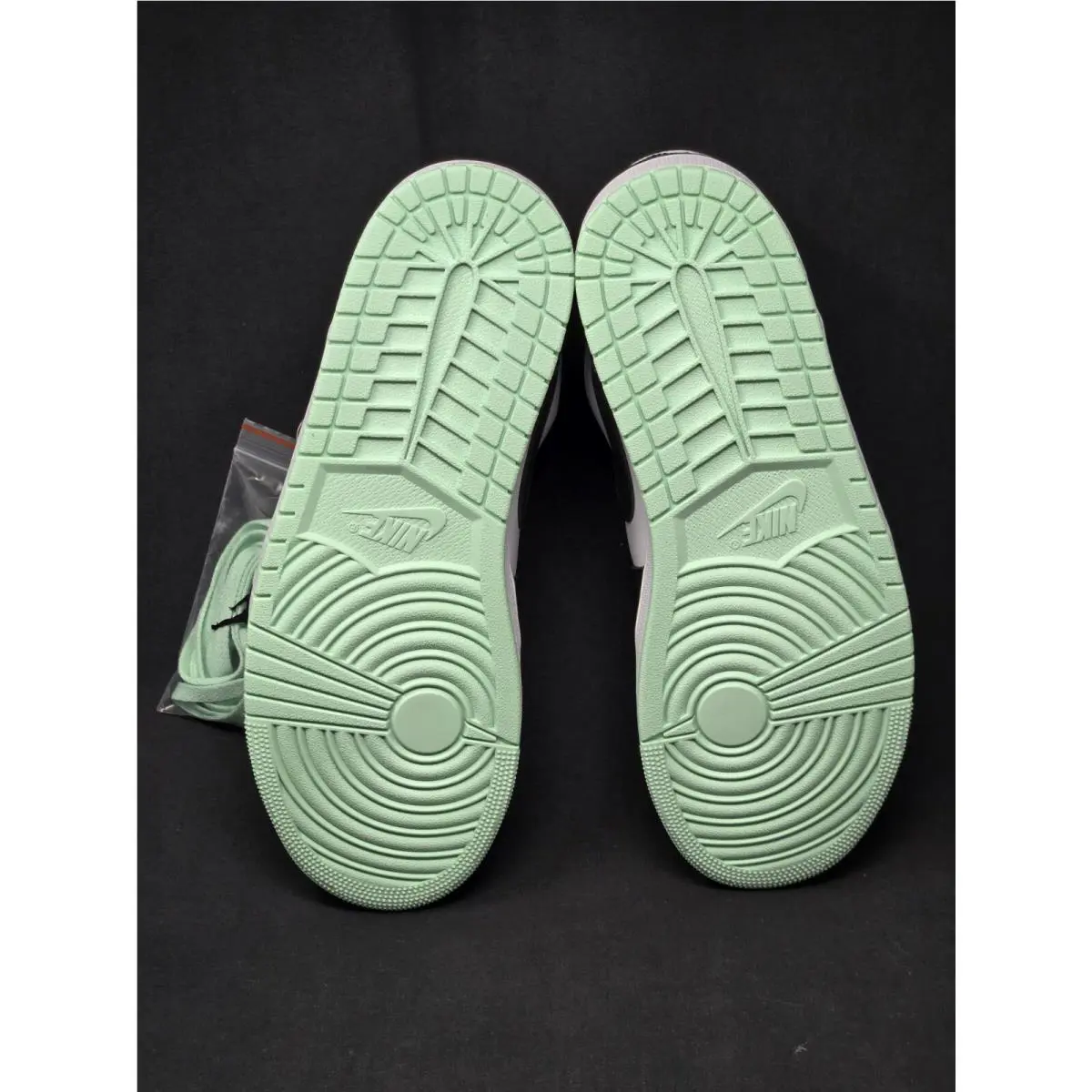 Nike shoes - White 6