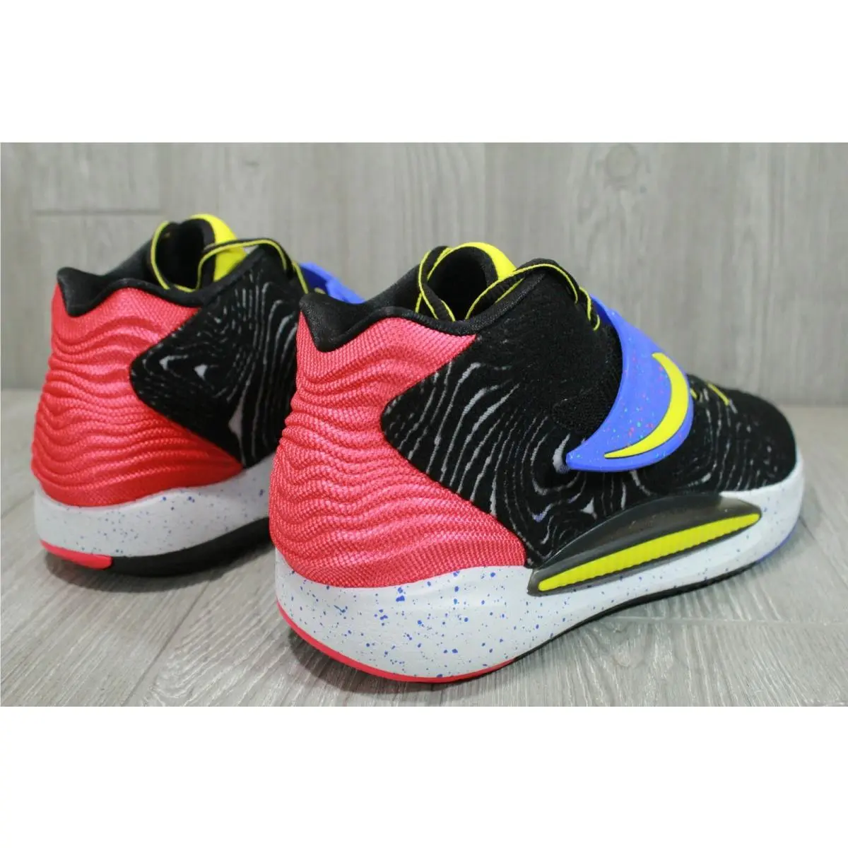Nike shoes - Multicolor 8
