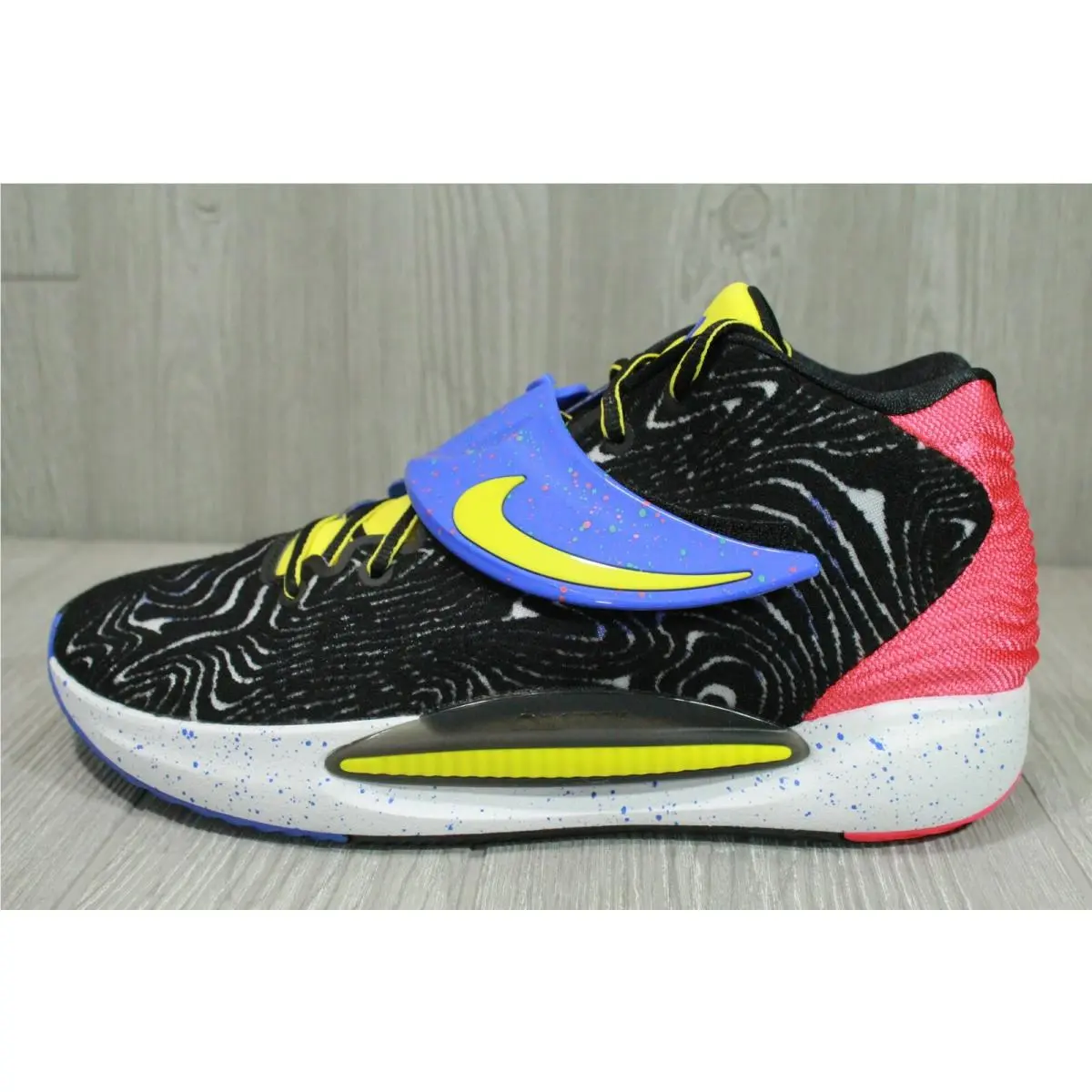 Nike shoes - Multicolor 5