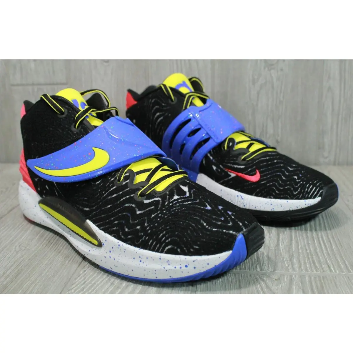 Nike shoes - Multicolor 7