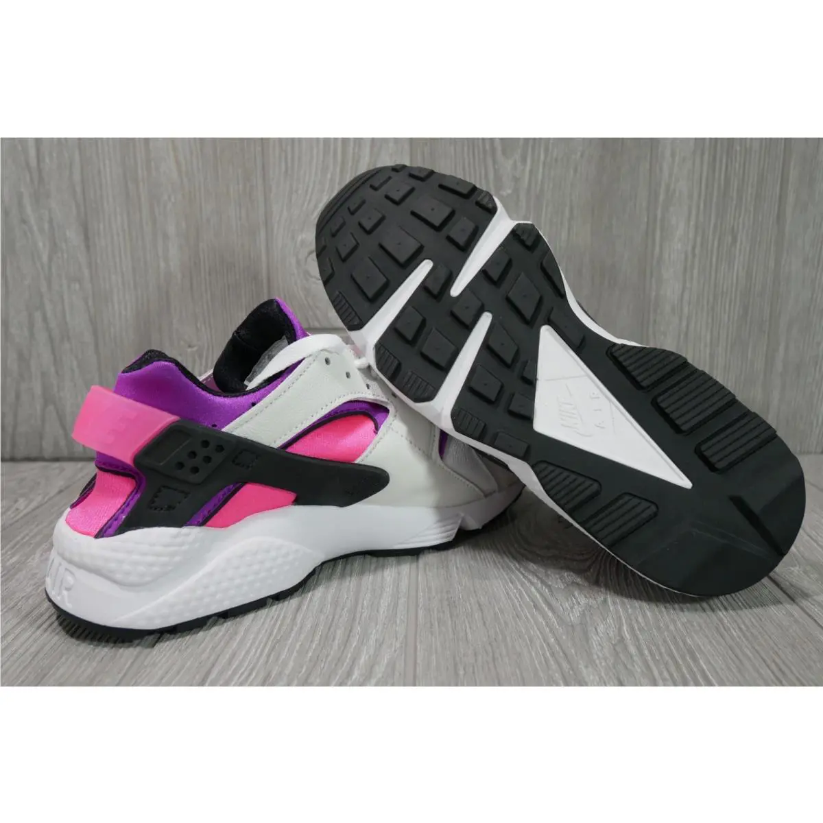 Nike shoes - Multicolor 4