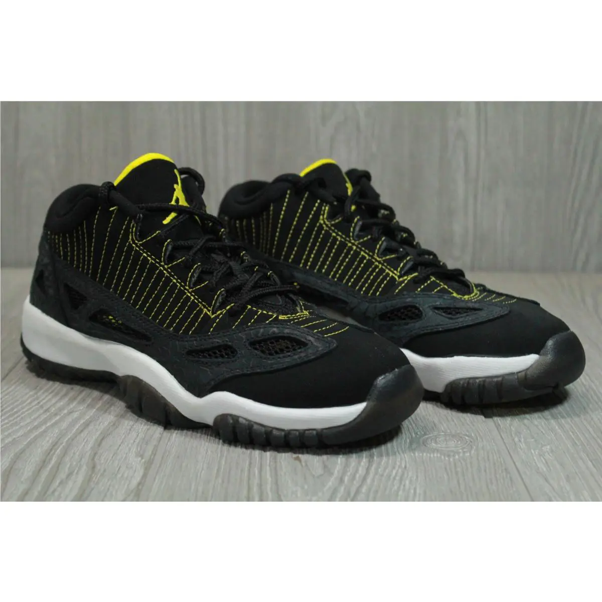 Nike shoes - Black 1