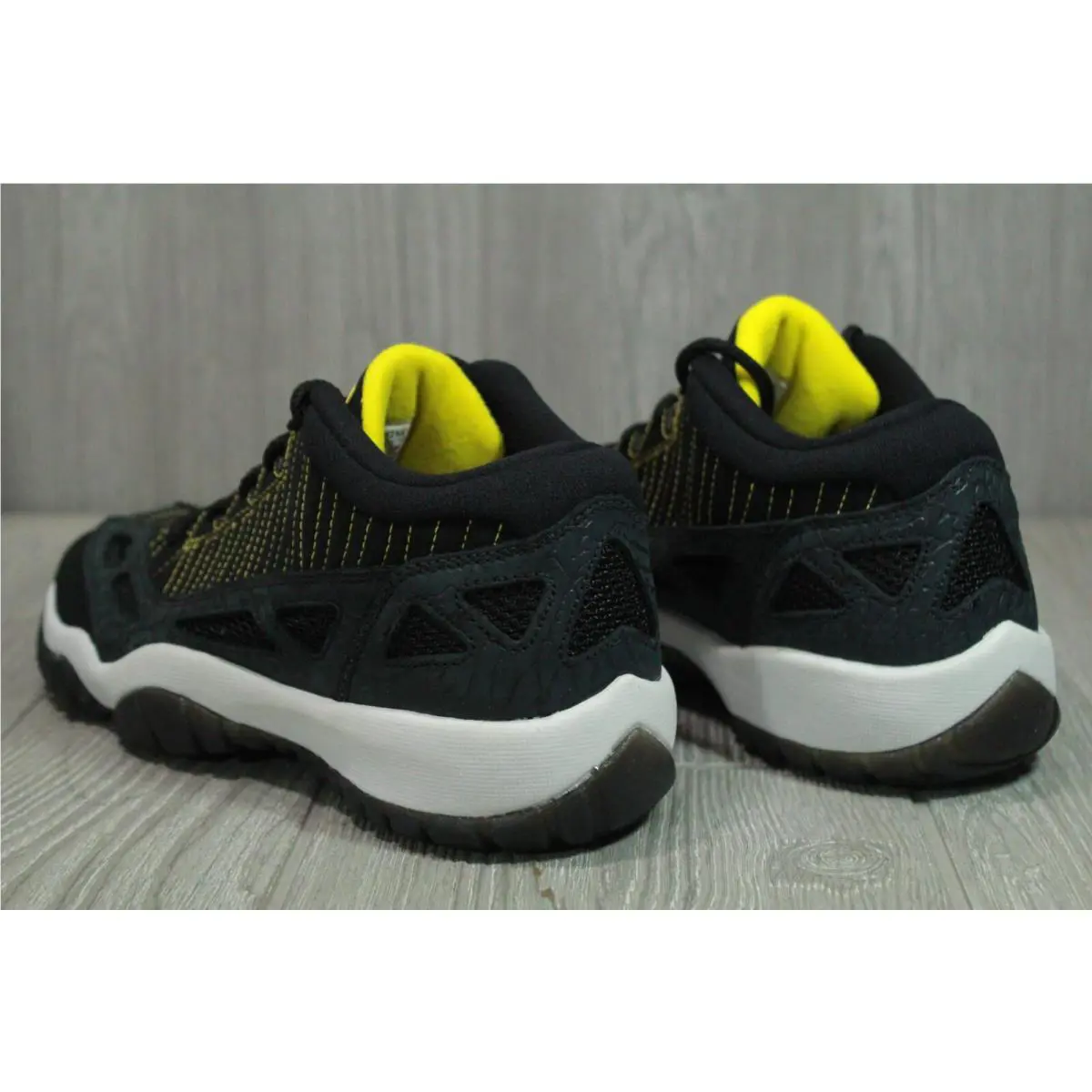 Nike shoes - Black 2