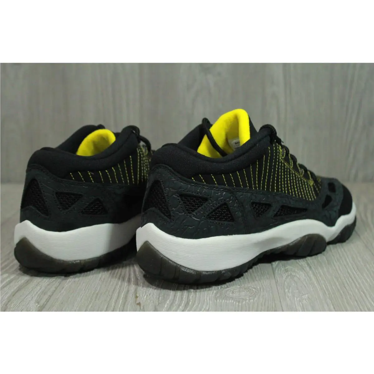 Nike shoes - Black 3
