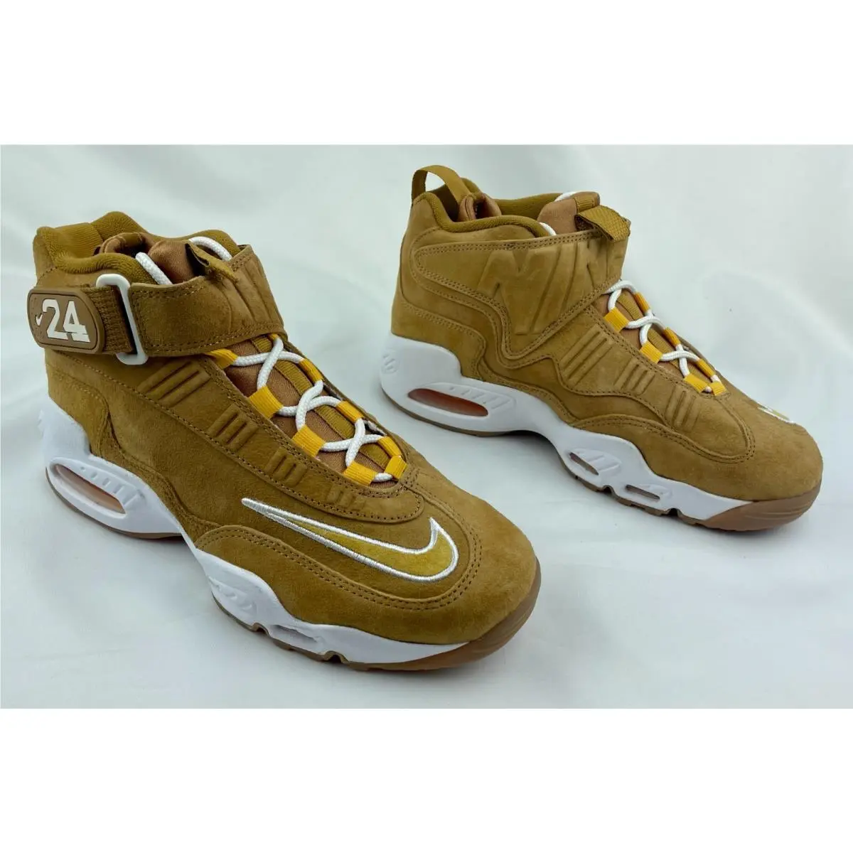 Nike shoes - Multicolor 1