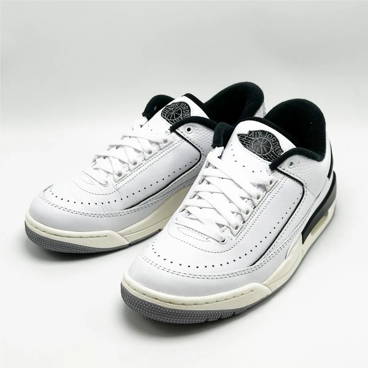 Nike shoes - JORDAN 2/3 - FD0383161 - White 1