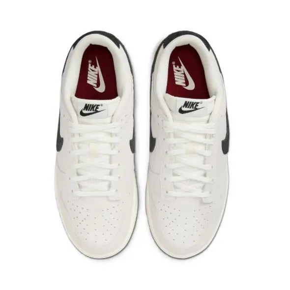 Nike shoes - White/Black 1