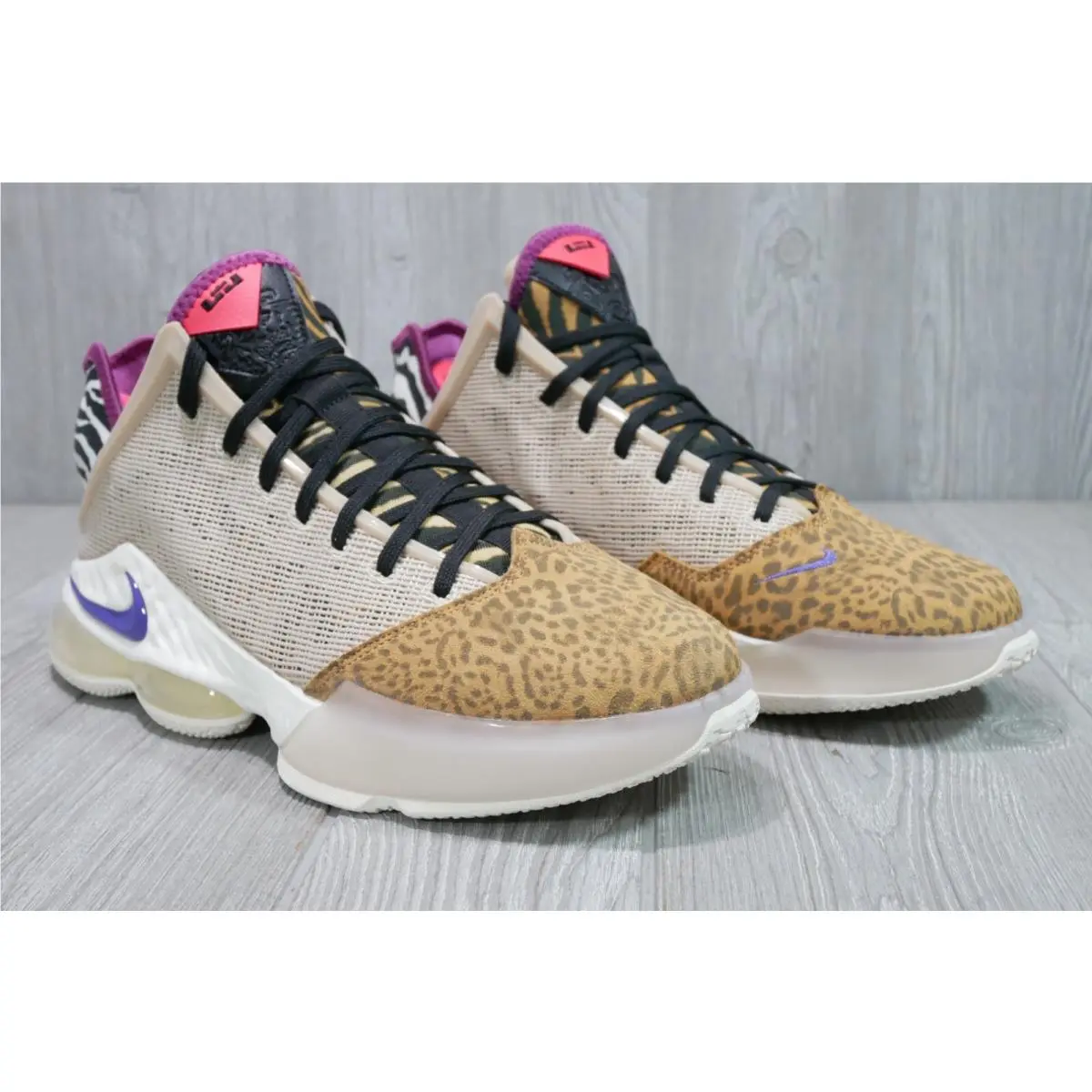 Nike shoes - DM1058200 - DM1058-200 - Brown 1