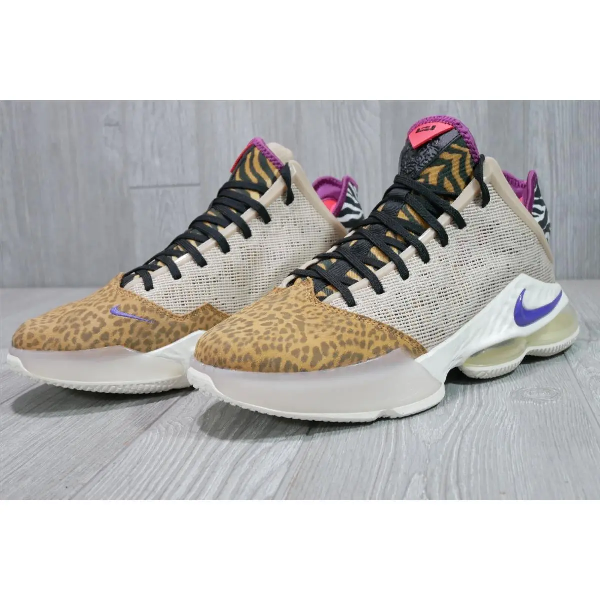 Nike shoes - DM1058200 - DM1058-200 - Brown 0
