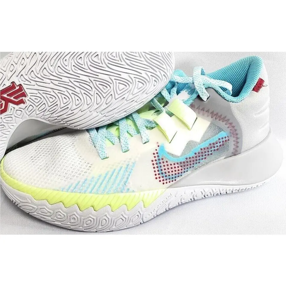 Nike shoes - White 2