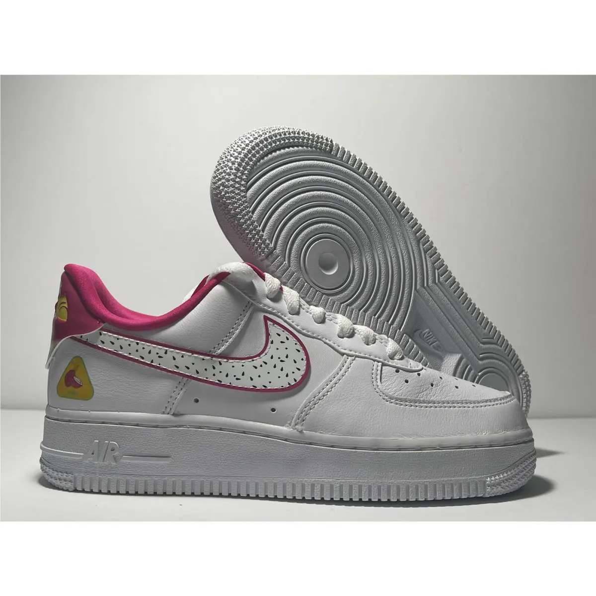 Nike shoes - Nike Air Force 1 `07 LX - DV3809-100 - White 4