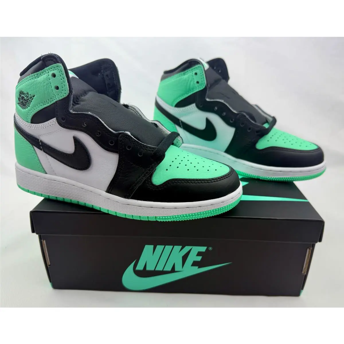 Nike shoes - Multicolor 9