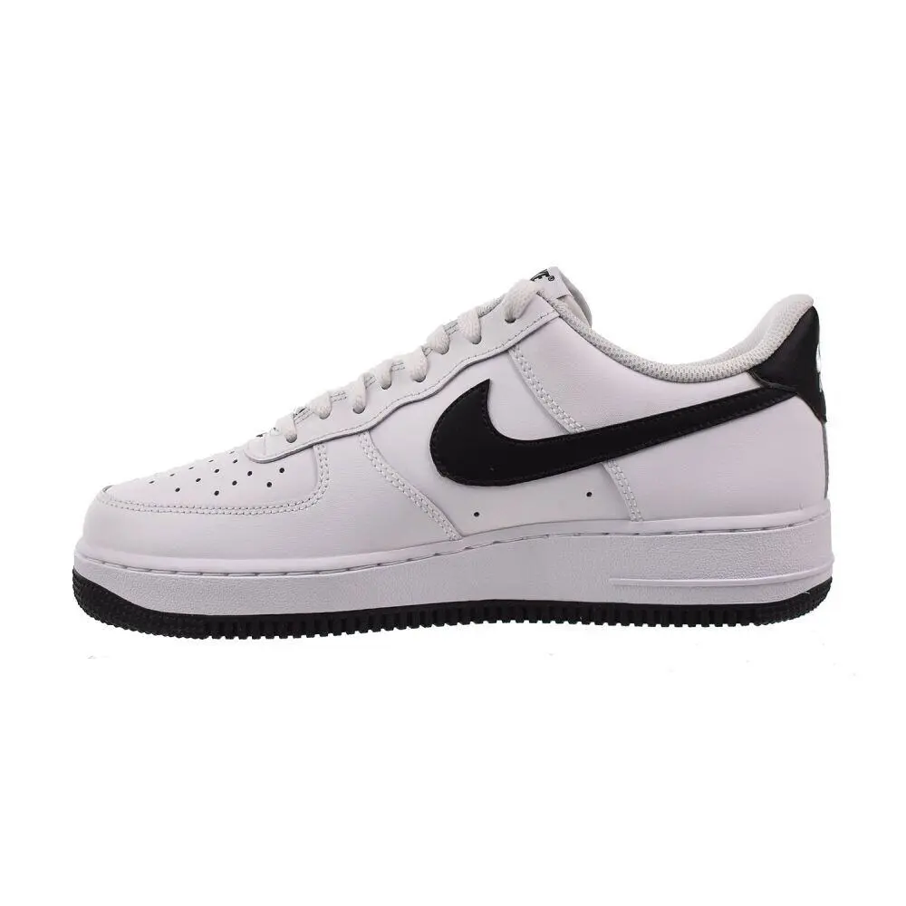 Nike shoes - White/Black/White 2