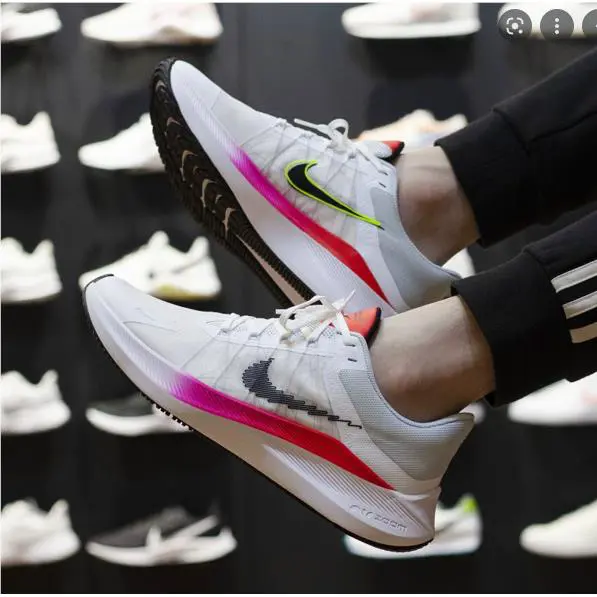 Nike shoes - Summit White, Hyper Crimson 4