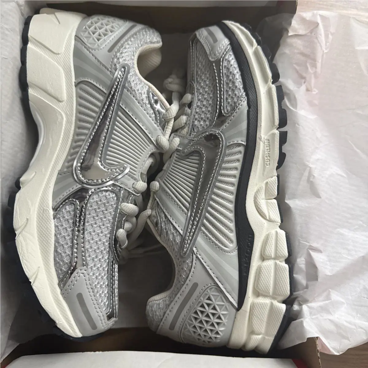 Nike shoes - Nike Zoom Vomero - Zoom Vomero - FD0884 025 - Photon Dust/Chrome-Gridiron (UPC: 196604822626) 12