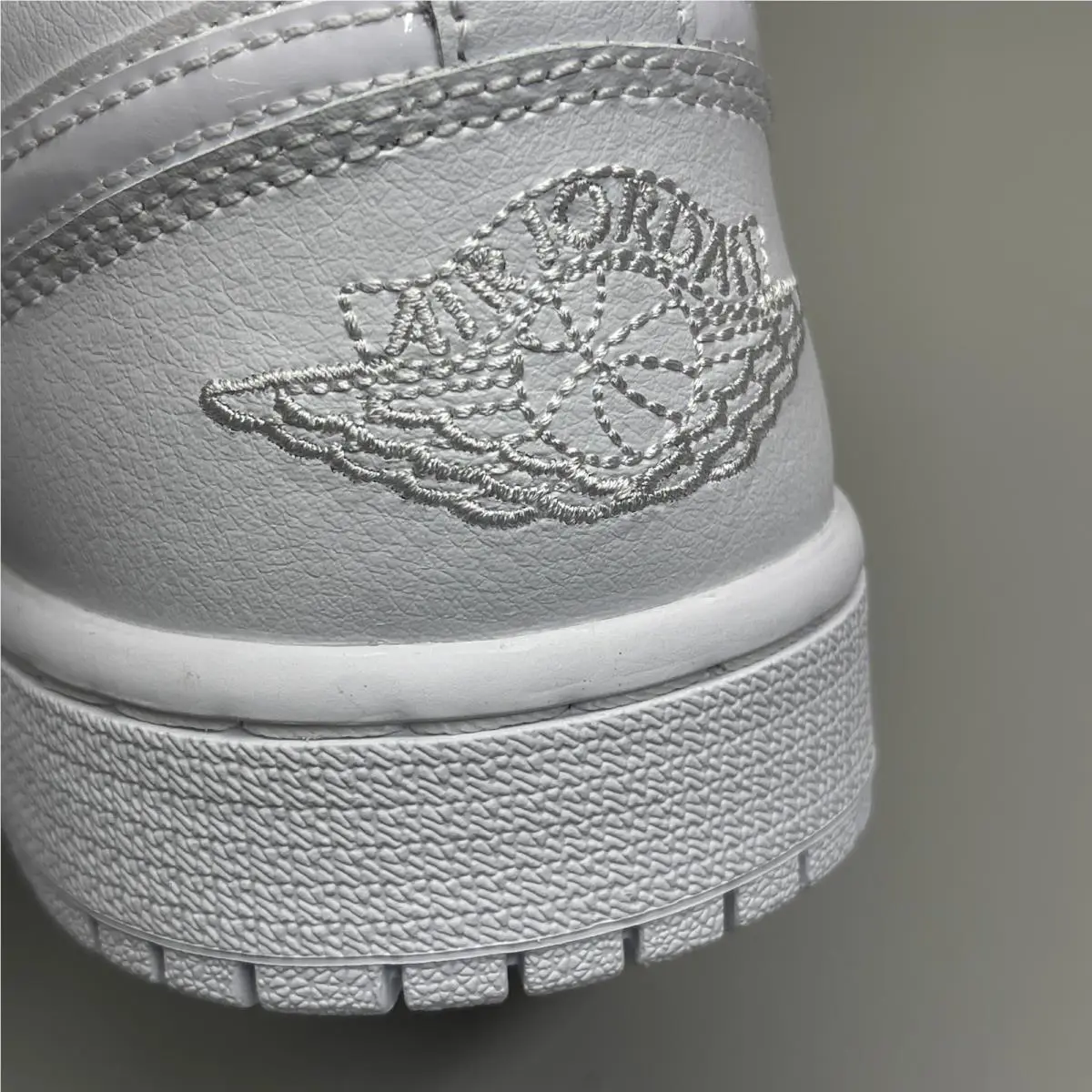 Nike shoes - DV0990111 - DV0990-111 - Triple White, Frame: Triple White, Exterior: Triple White (UPC: 196149384092) 2