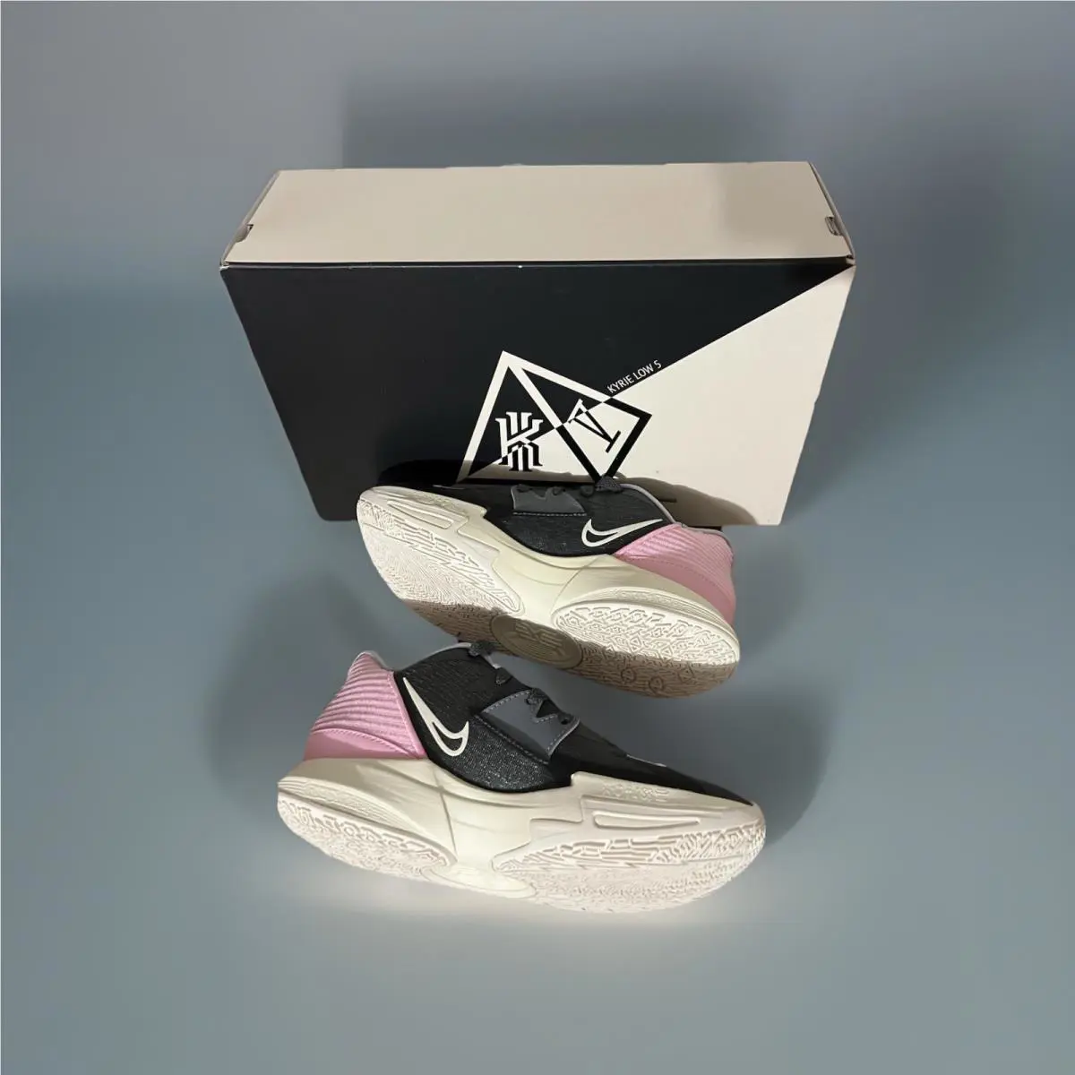 Nike shoes - Nike Kyrie 5 Low - Kyrie Low - DJ6012005 - Gray 1