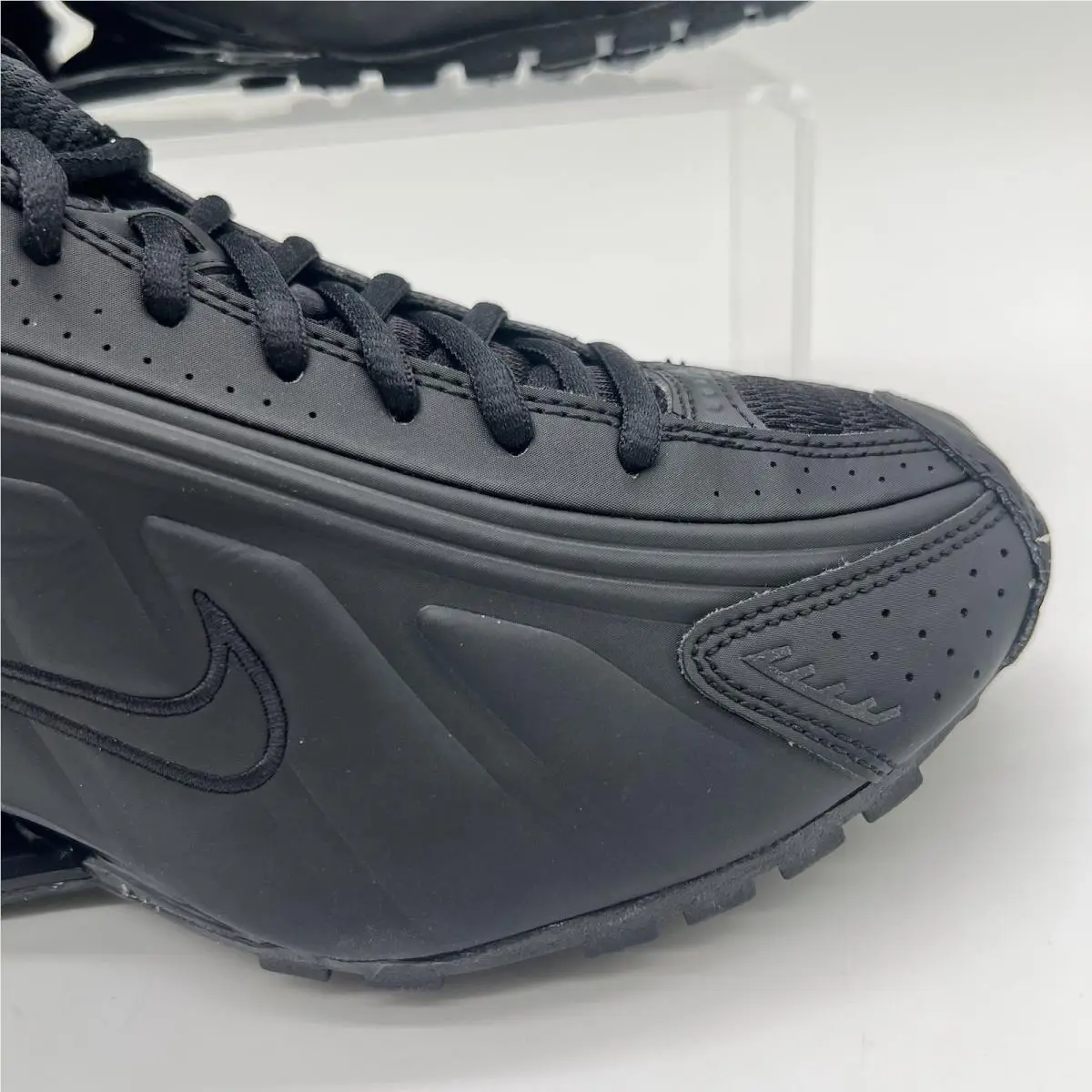 Nike shoes - Nike Shox R4 - Shox - AR3565-004 - Black 0