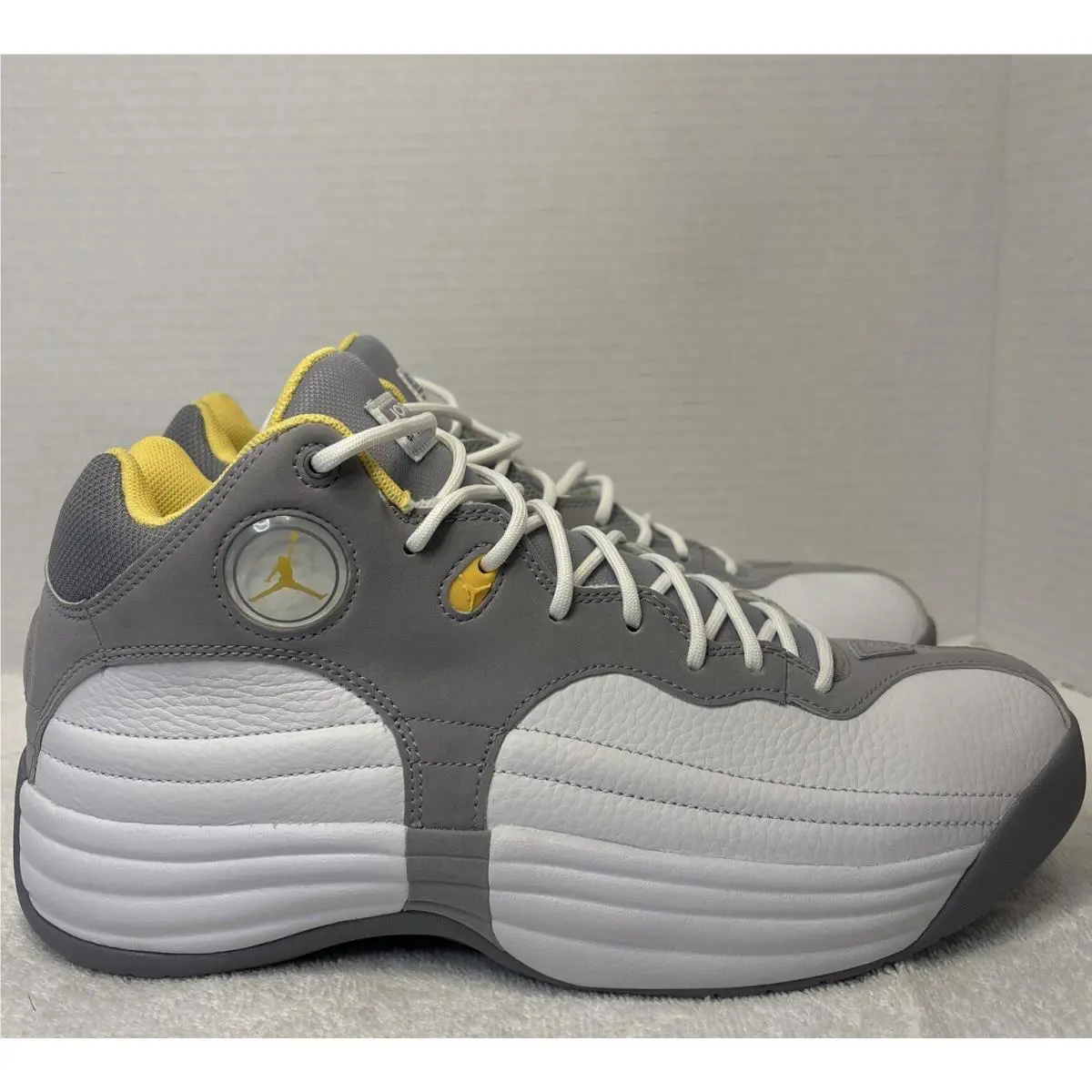 Nike shoes - Air Jordan Jumpman Team I - CV8926 007 - White 9