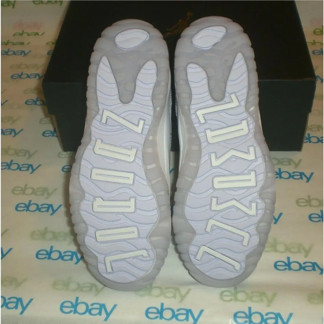 Nike shoes - Air Jordan 11 Low - Air Low - 580522-101 - Purple 7