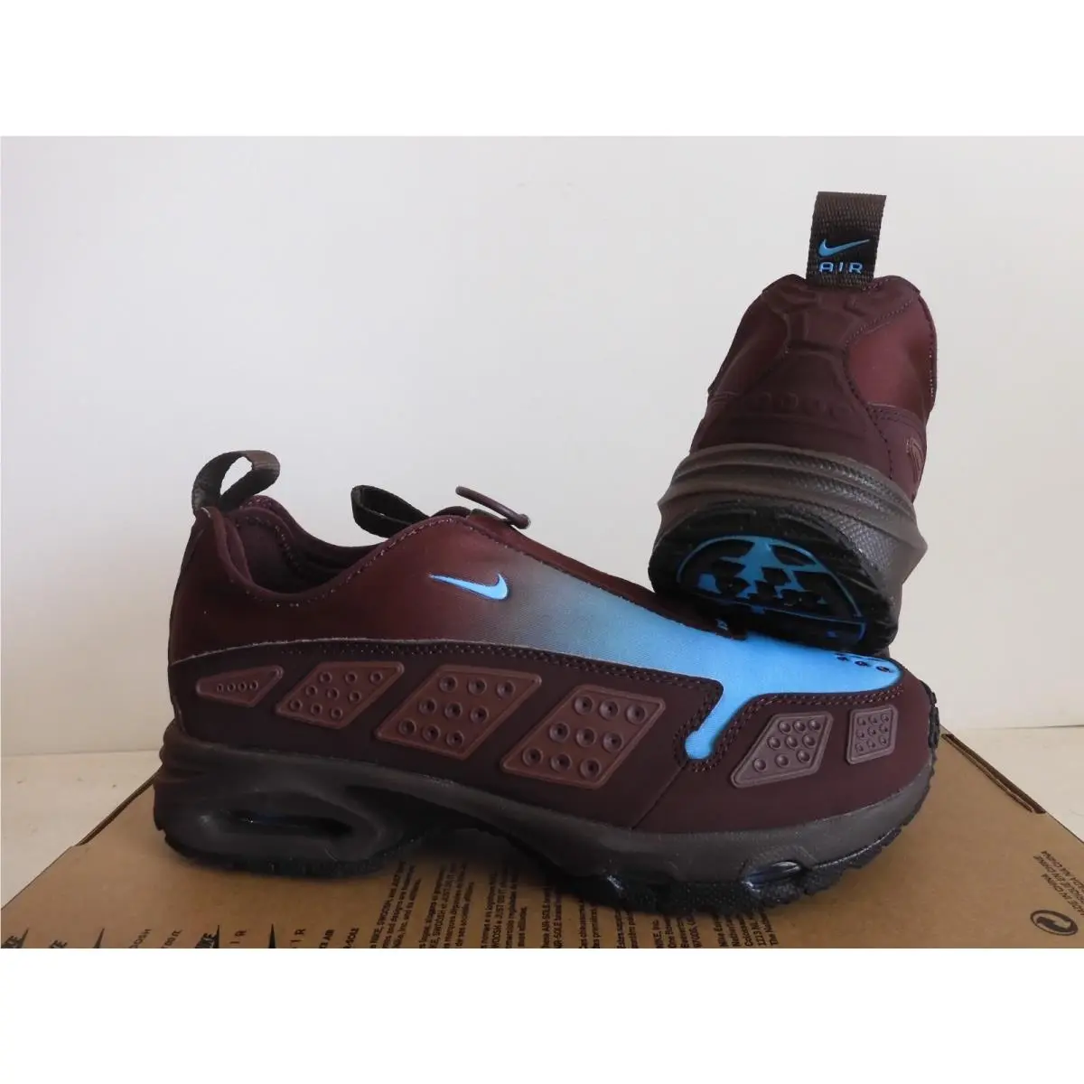 Nike shoes - Nike Air Max Sunder - Air Max Sunder - HQ4189-600 - Red (UPC: 197601798105) 0