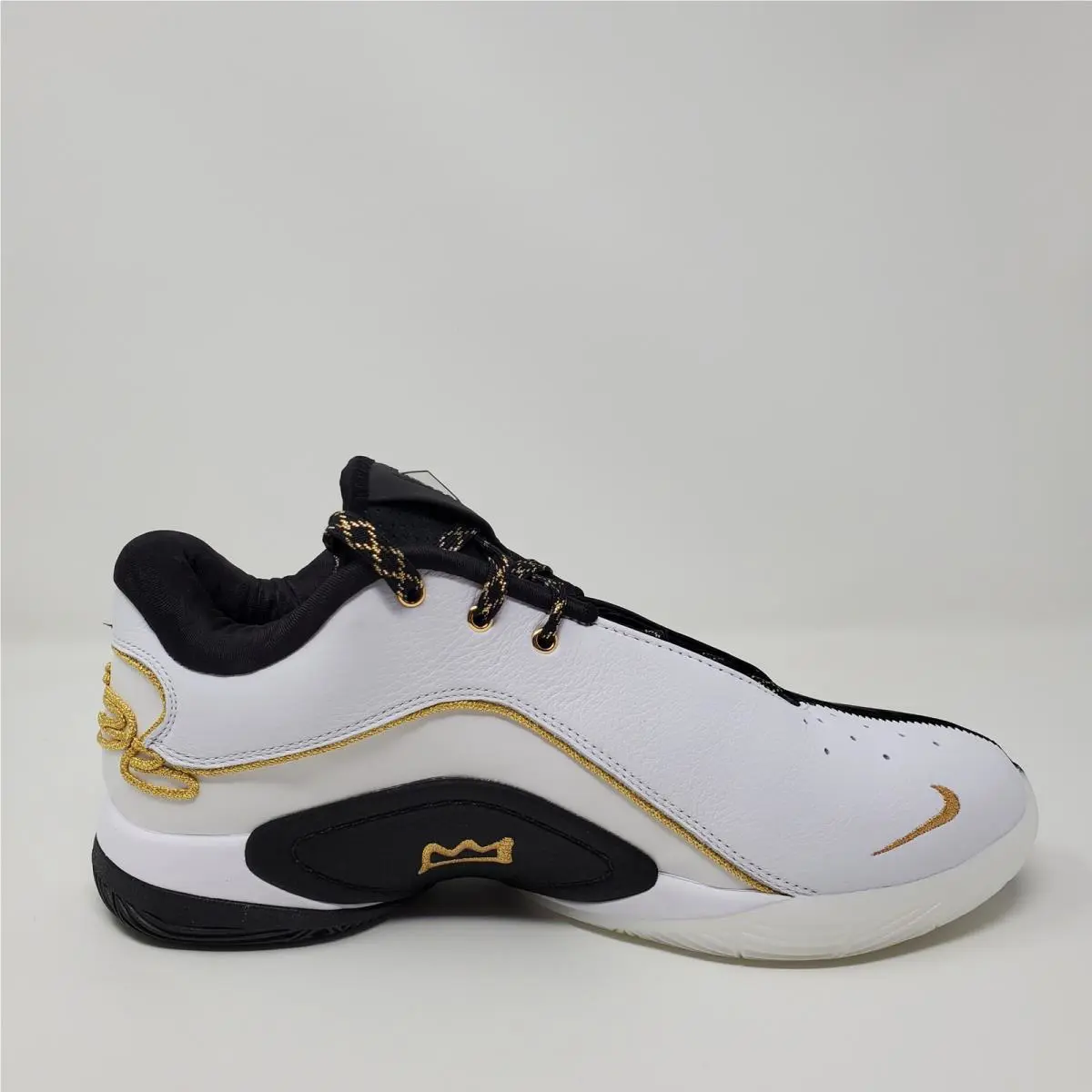 Nike shoes - LeBron XXII - LeBron XXII - HV8454-100 - Black 4