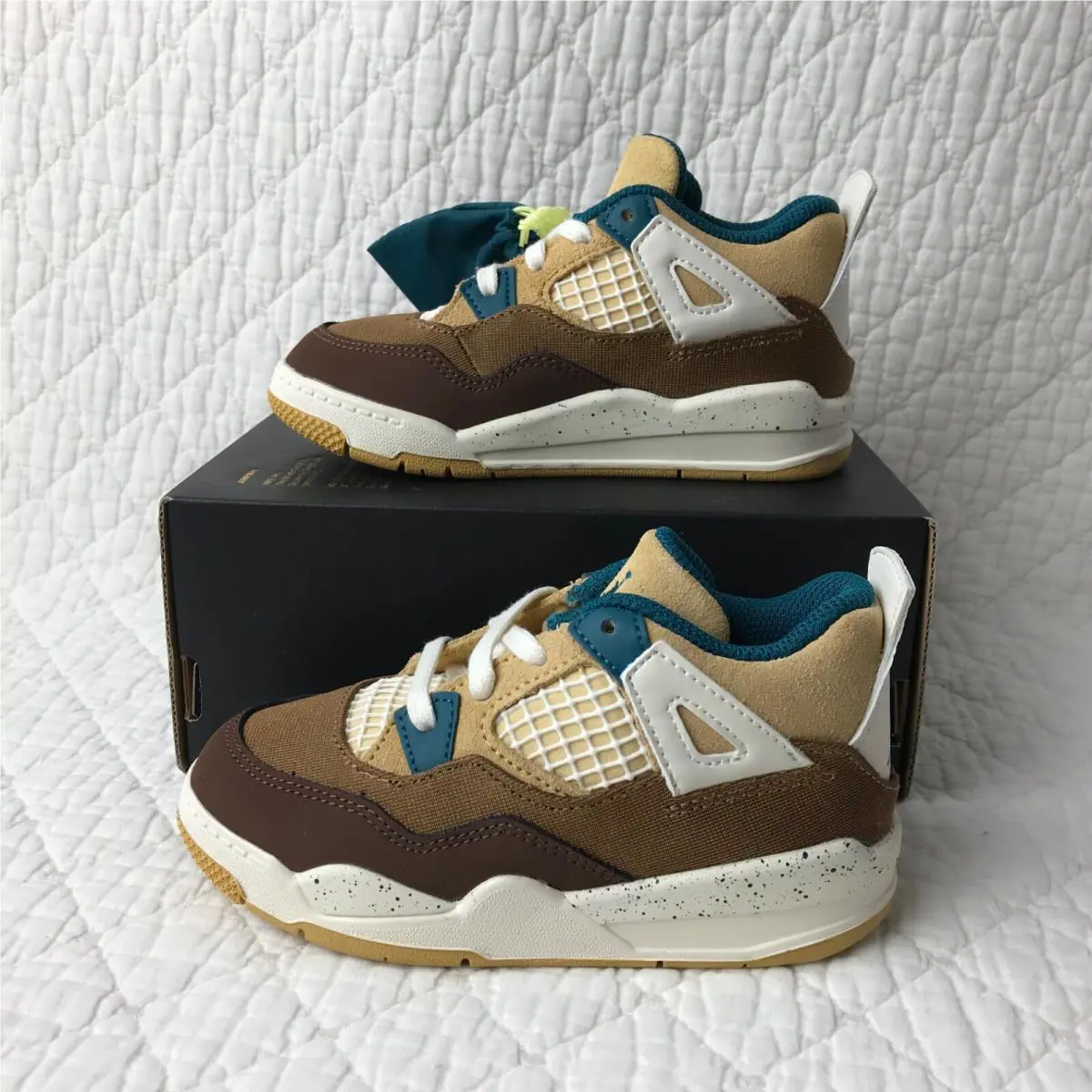 Nike shoes - Air Jordan 4 - Air - FB2215-200 - Cacao Wow/Geode Teal 1