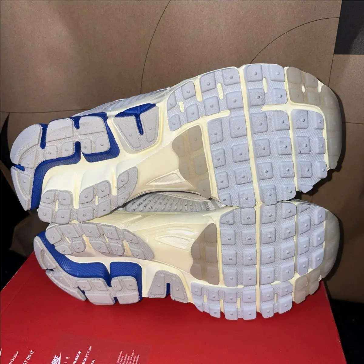 Nike shoes - Nike Zoom Vomero 5 - Zoom Vomero - IB4368-480 - White 4