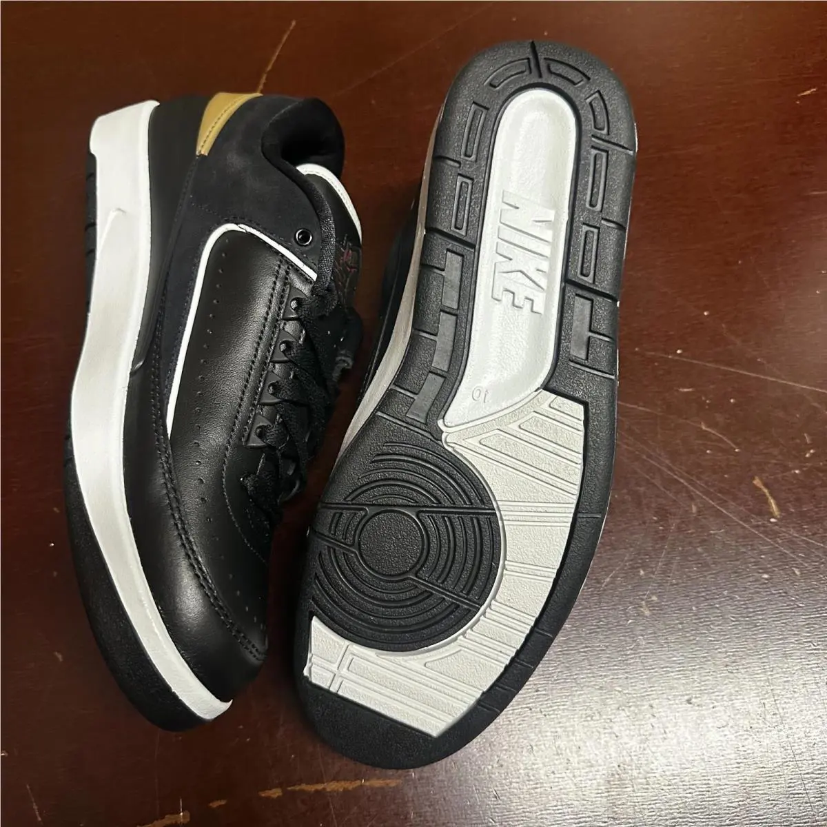 Nike shoes - Black 1